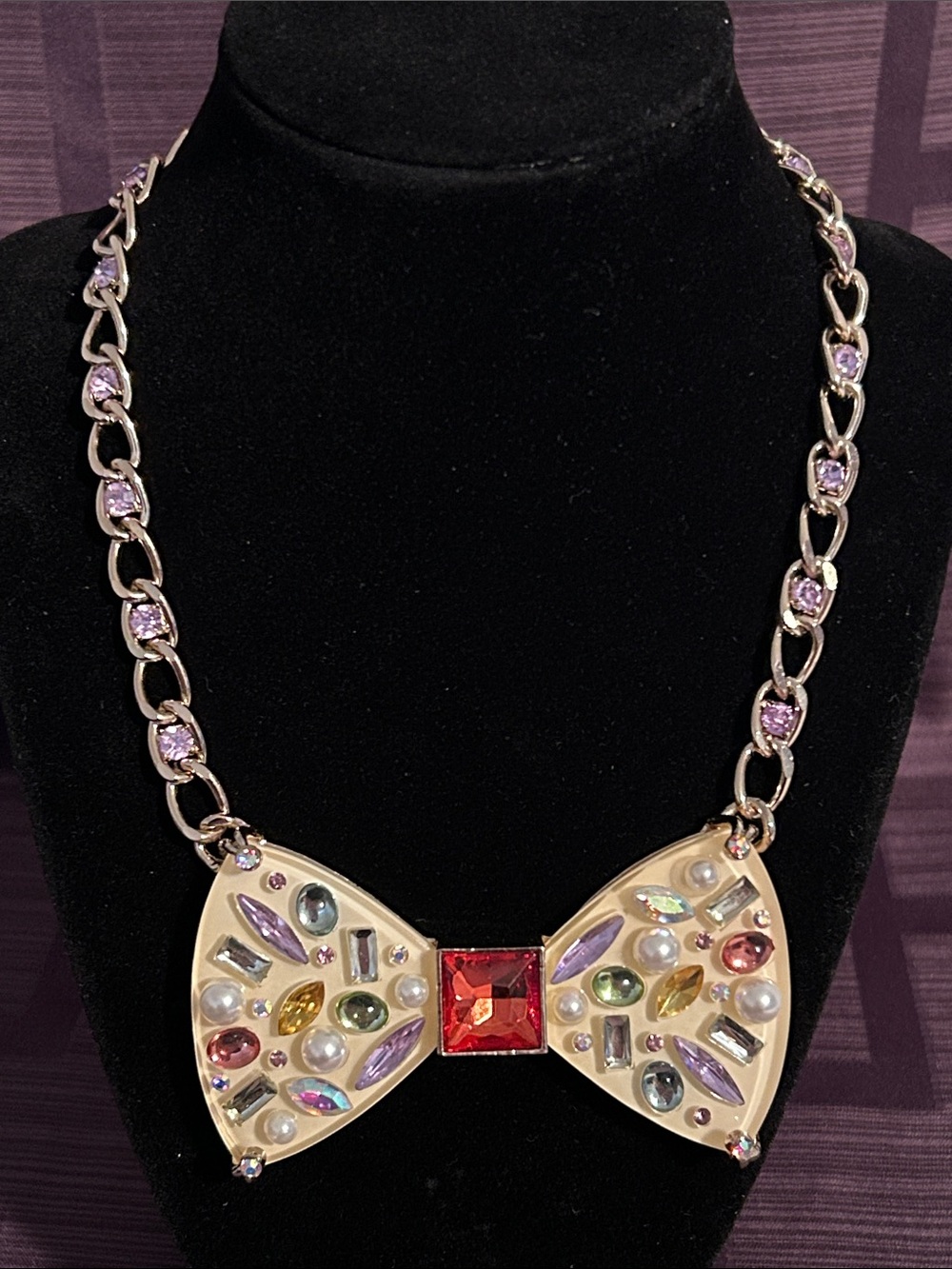 Betsey Johnson Sweet Shop Lucite Bow necklace
